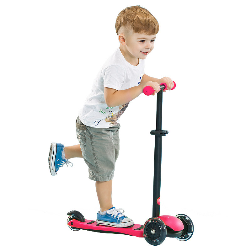 优惠券后198元,lecoco儿童滑板车2-3-6岁三轮闪光滑板小孩滑滑车宝宝