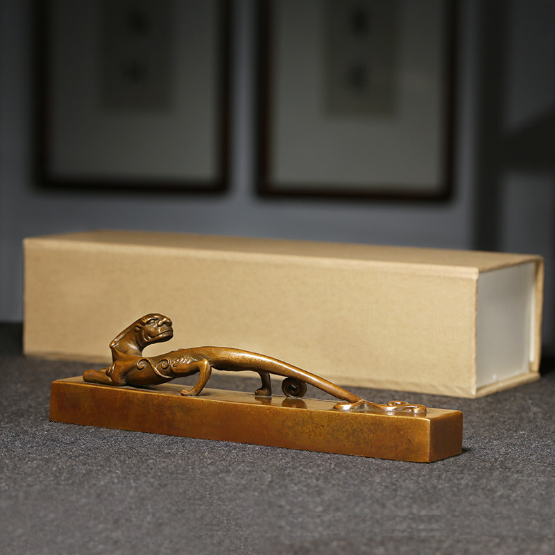 螭龙镇纸尺镇仿古青铜实心摆件文房创意笔搁可爱镇纸