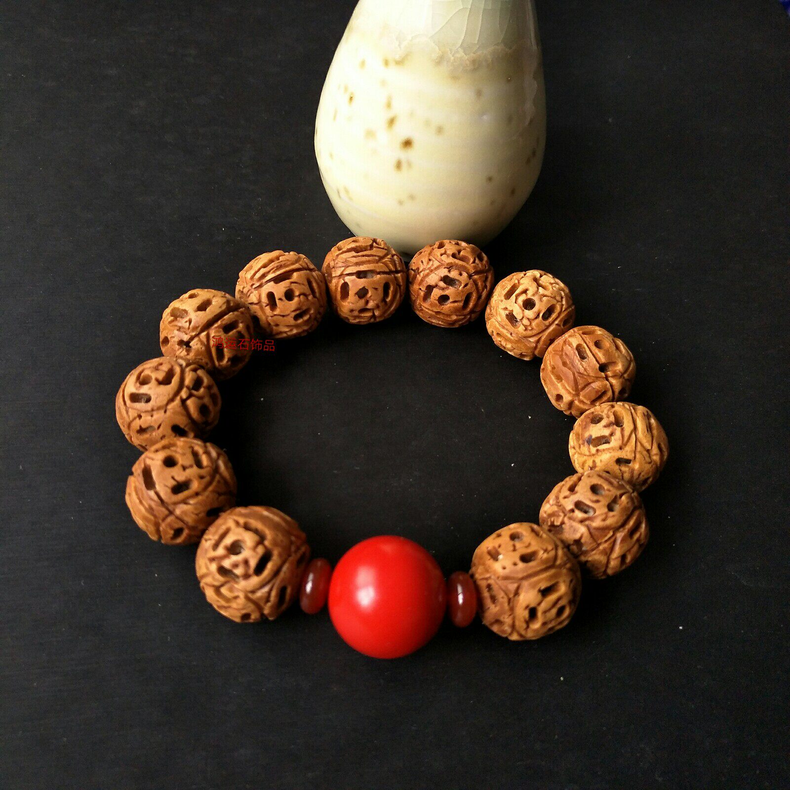 路路通桃核手串野生核桃雕刻桃胡手串佛珠念珠朱砂辟邪转运珠文玩