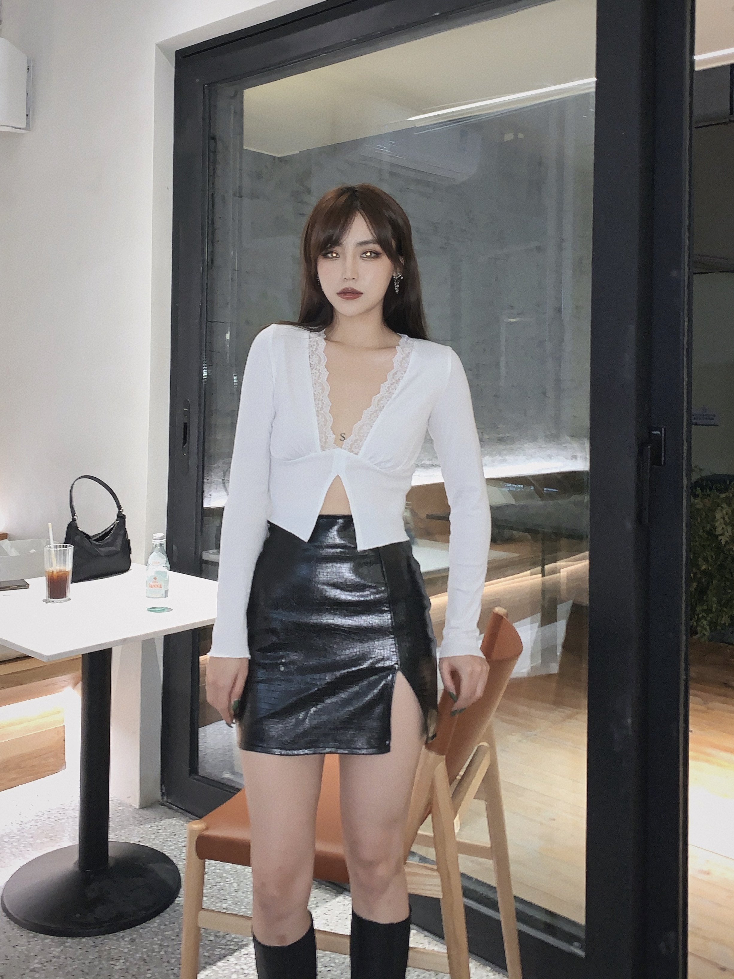 wm妙匠性感名媛开叉短款皮裙女秋冬高腰修身半身裙