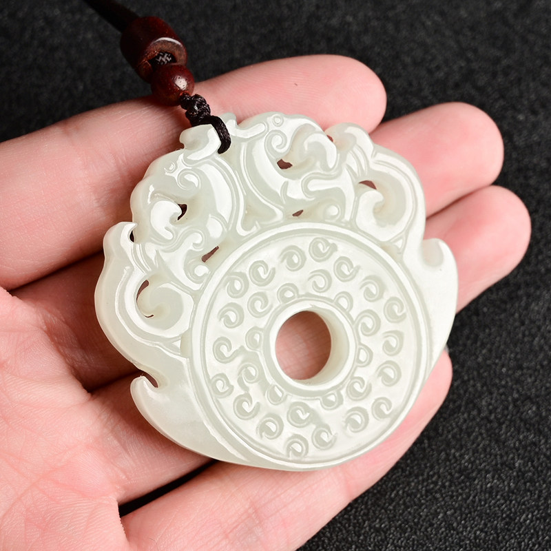 貔貅和田白玉吊坠青玉两面雕刻玉坠镂空项链项坠