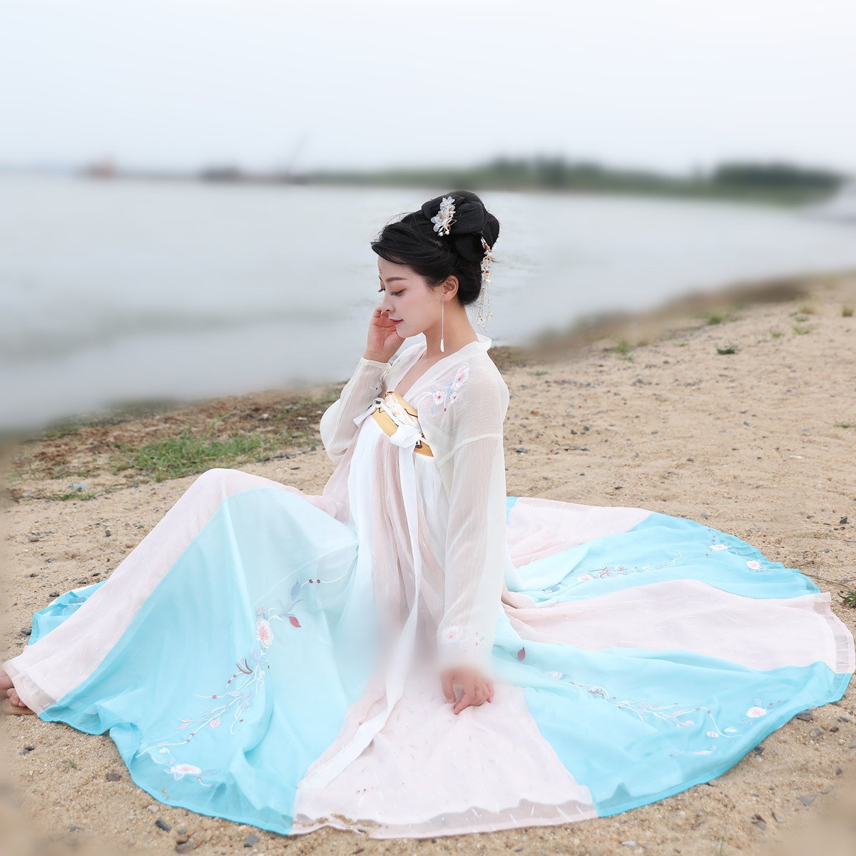 画皮汉服女齐胸襦裙中国风超仙学生清新古装六米大摆飘逸古风女装