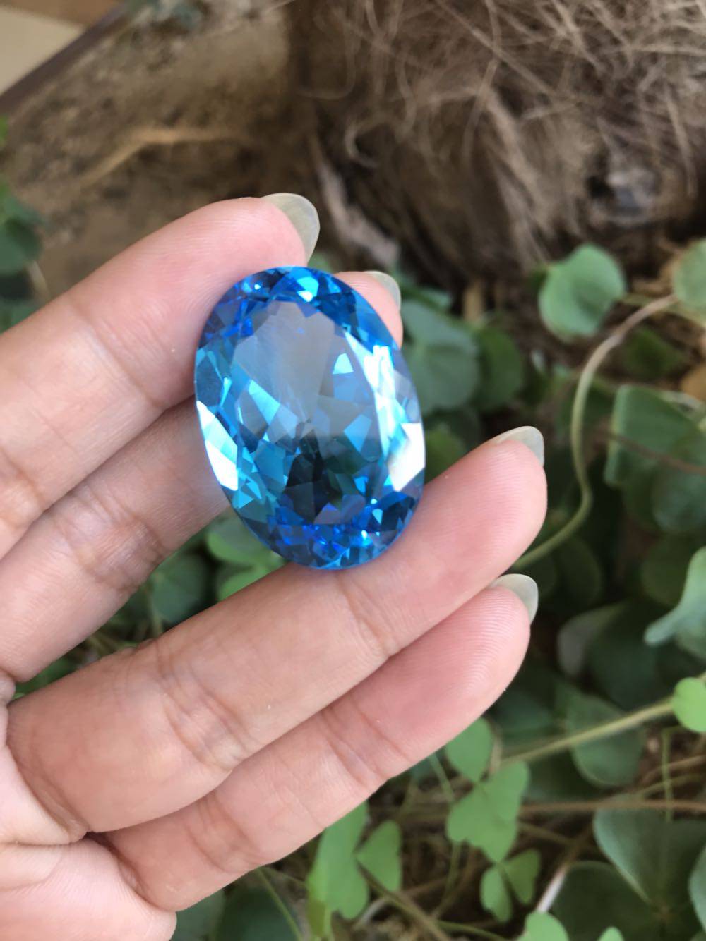 天然瑞士蓝托帕石裸石戒面颗粒68克拉全净无瑕疵其它首饰