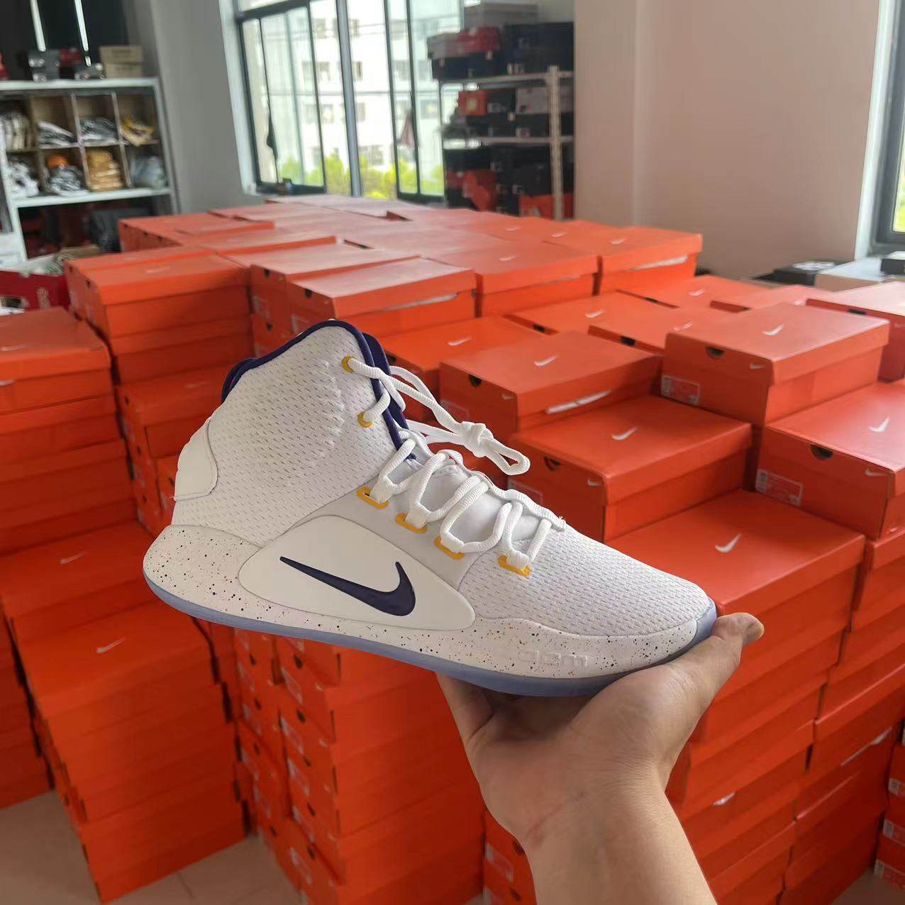 nikehyperdunkhd2018hd耐克尼克斯低帮实战篮球球鞋篮球鞋