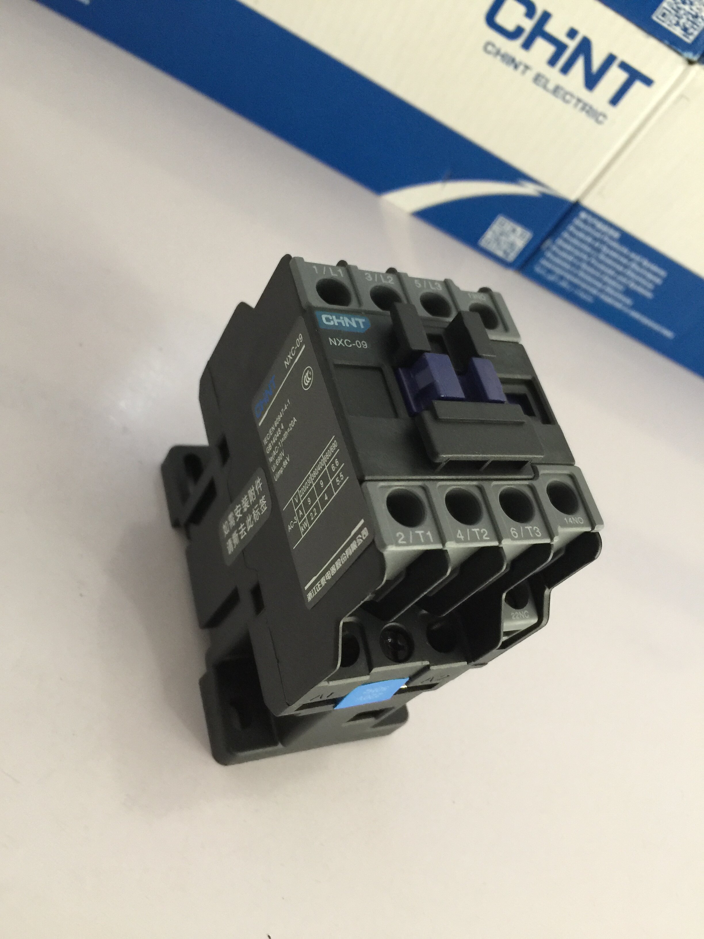 正泰昆仑交流接触器nxc-09 9a 220v 380v 1开1闭 兼容cjx2-0910