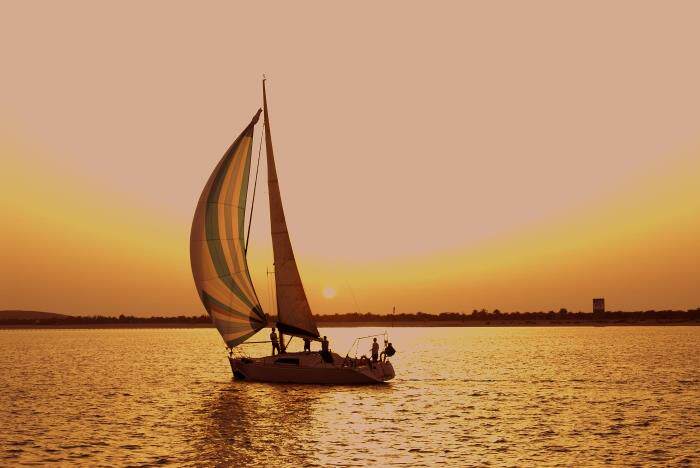 简约现代北欧装饰画自然风光一帆风顺海景沙滩喷绘绘画油画