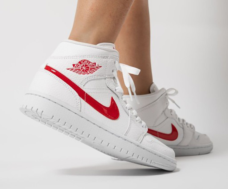 哄哄airjordanmidaj1白红中帮休闲篮球球鞋篮球鞋