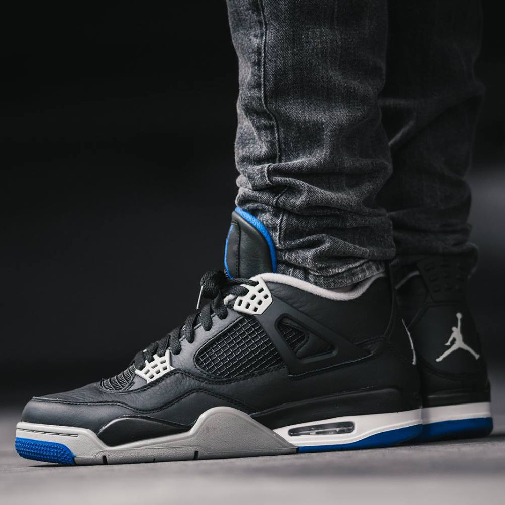哄哄airjordanaj4赛车黑蓝308497006408452006篮球鞋