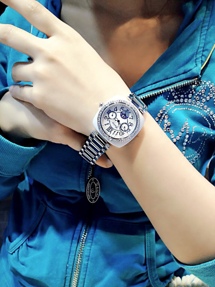 savina正品女表时尚潮流水钻圆形手表女石英表时装表抗过敏可换壳