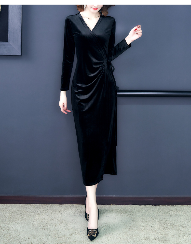 2019秋冬季新款女装高贵复古长袖v领黑色金丝绒气质长裙连衣裙女