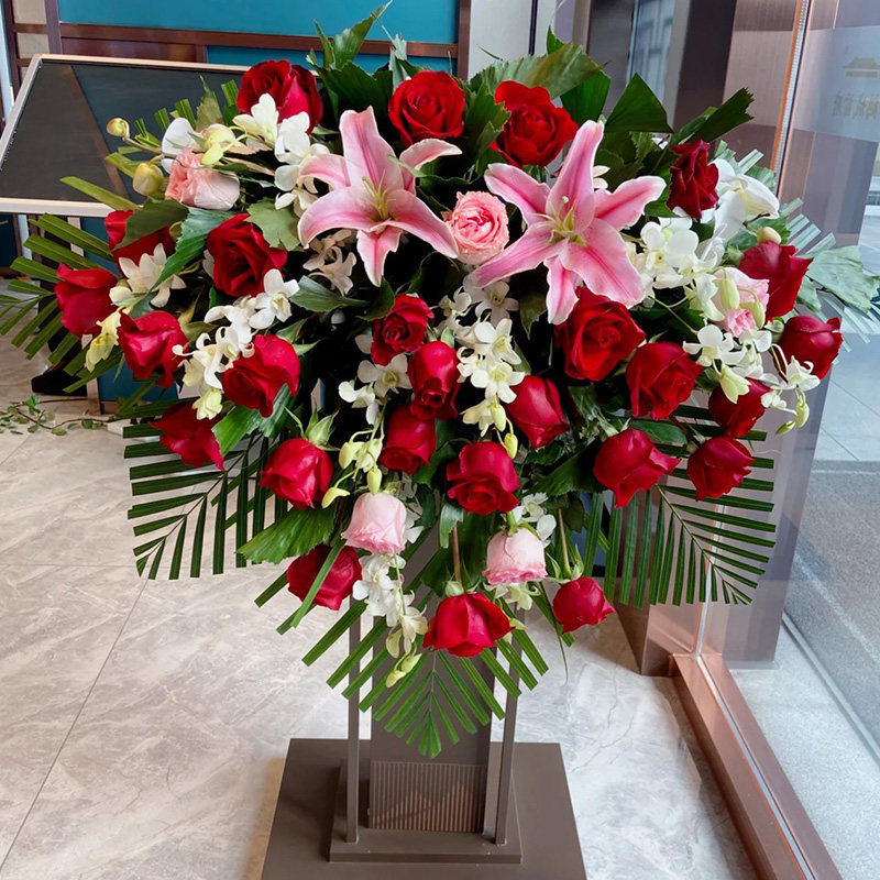 发布鲜花南县州市迁安遵化唐山发布会讲台演讲商务用花