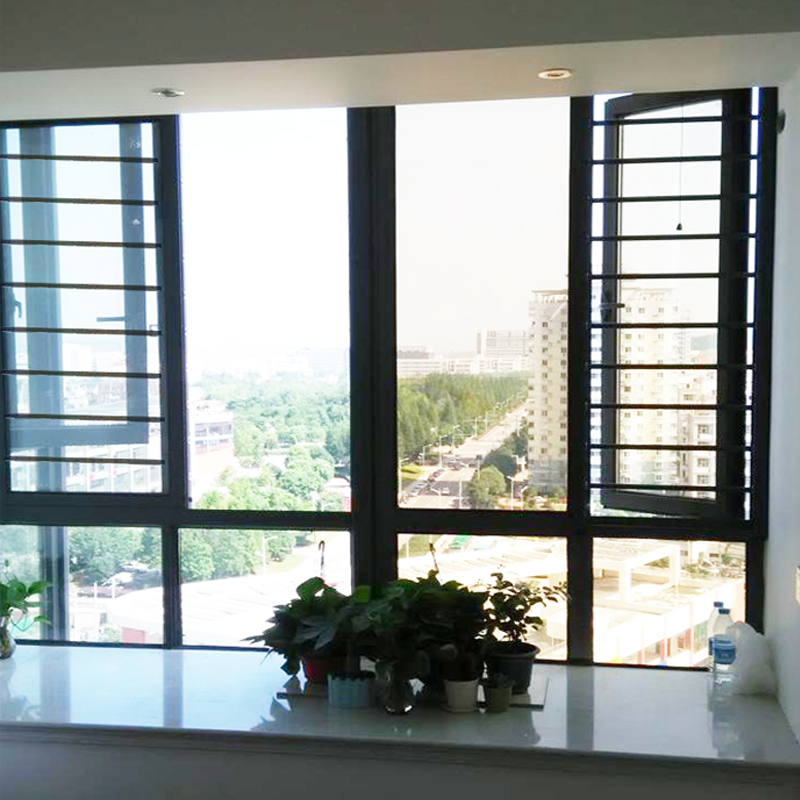 防护栏打孔儿童安全防护窗户阳台室内坠落高层窗防防盗窗