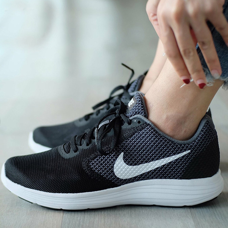 nike耐克女鞋黑白奥利奥运动鞋耐磨缓震跑步鞋轻便休闲鞋子819303