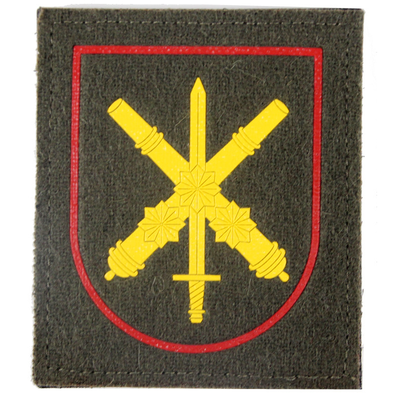 俄罗斯军迷士气俄军公发新款东部炮兵臂章勤务勋章