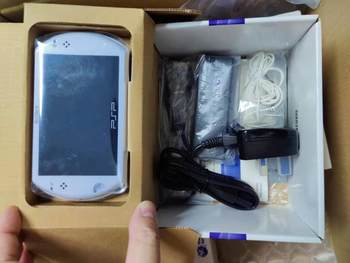 ເຄື່ອງຫຼີ້ນເກມ Sony PSP GO pspgo PSP ຕົ້ນສະບັບ PSP ເຄື່ອງຫຼີ້ນເກມ emulator ມືຖື