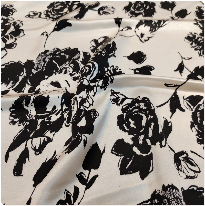 白底黑花醋酸缎布光泽半身连衣裙套装裤子小西海绵垫