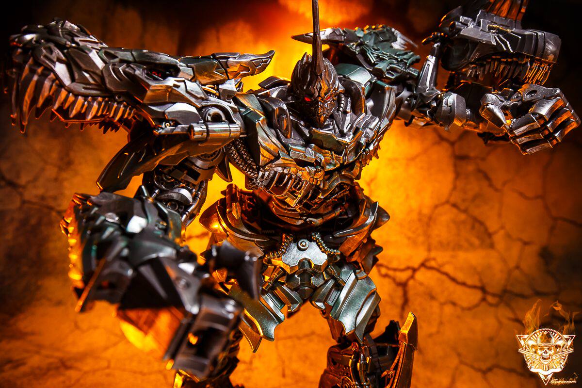 黑曼巴钢索合金ls05变形玩具金刚恐龙钢锁9月变形金刚模型专区