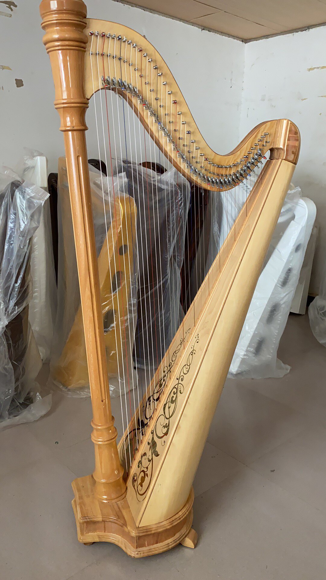 竖琴古典式立柱爱尔爱尔兰兰大半音箜篌专业演奏竖琴