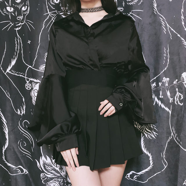 Miub dark autumn wind girls Luyao short paragraph horn sleeve niche design hard sister temperament retro shirt female Miub dark autumn wind girls Luyao short paragraph horn sleeve niche design hard sister temperament retro shirt female