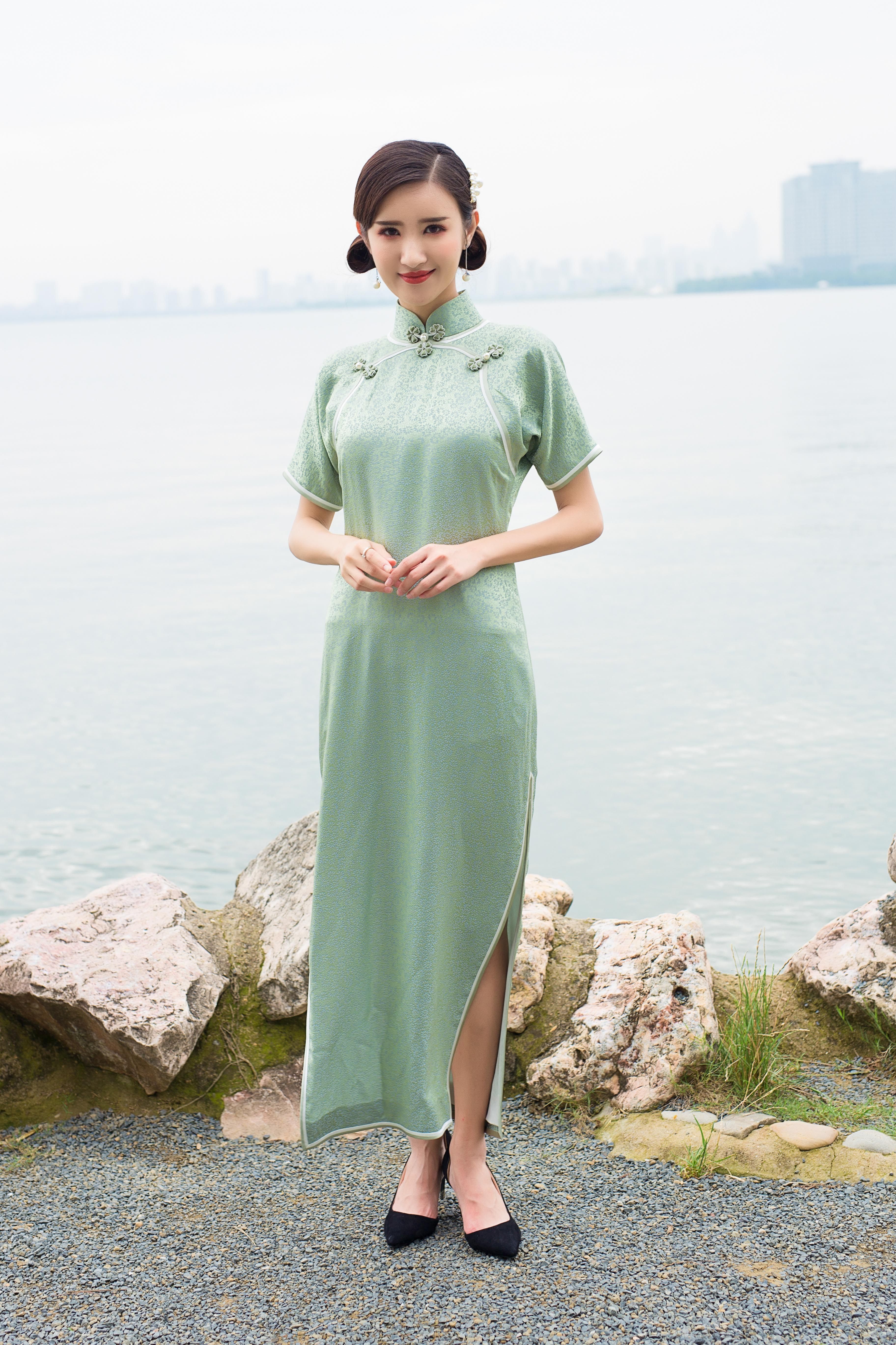 旗袍定制2021真丝桑蚕蚕丝新品手工优雅中国旗袍