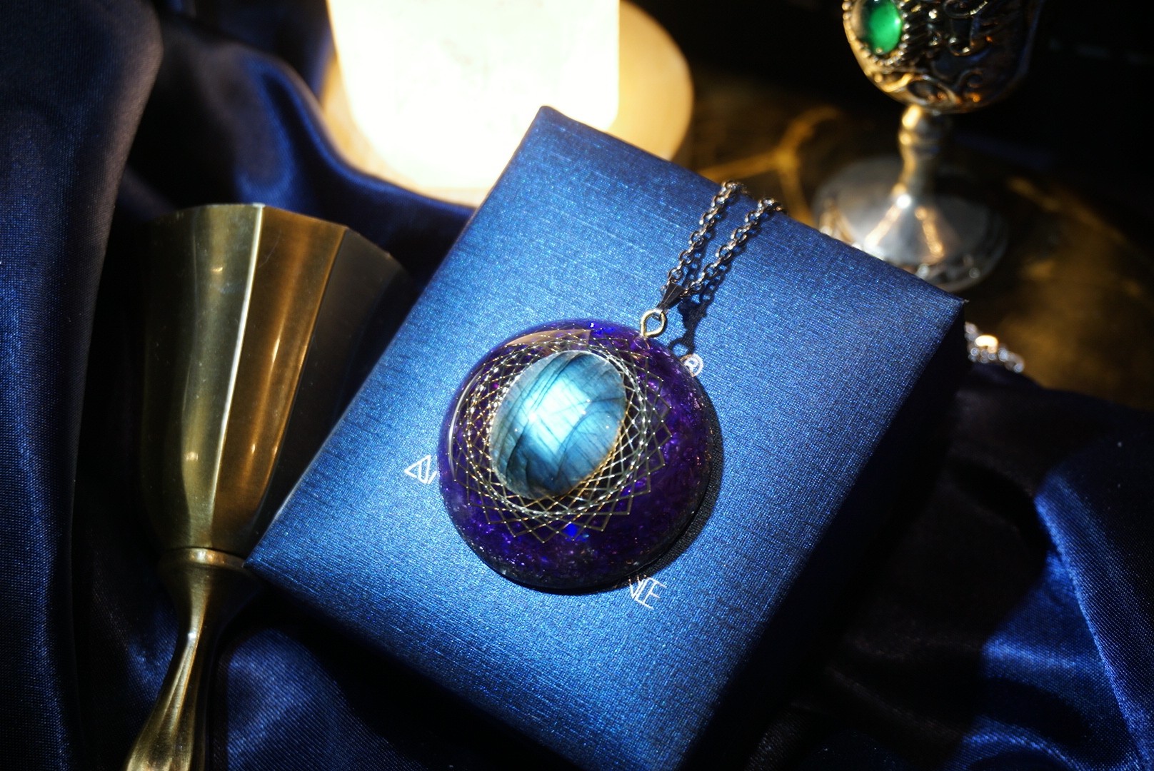 夜精灵奥罡高频能量奥根吊坠月光石七脉轮orgone考运项坠