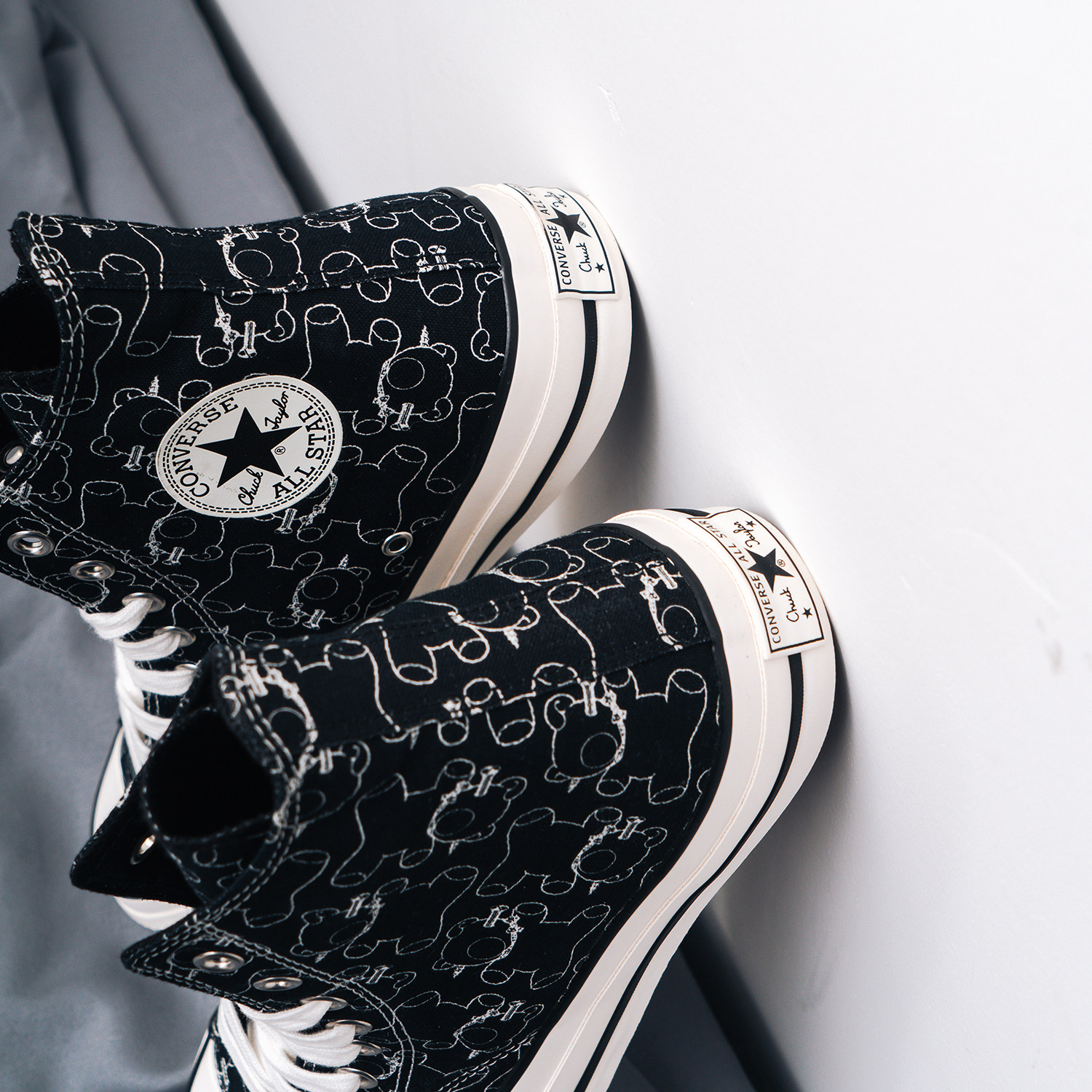 匡威converseaddictundercover高桥联名黑色小熊高帮帆布鞋帆布鞋