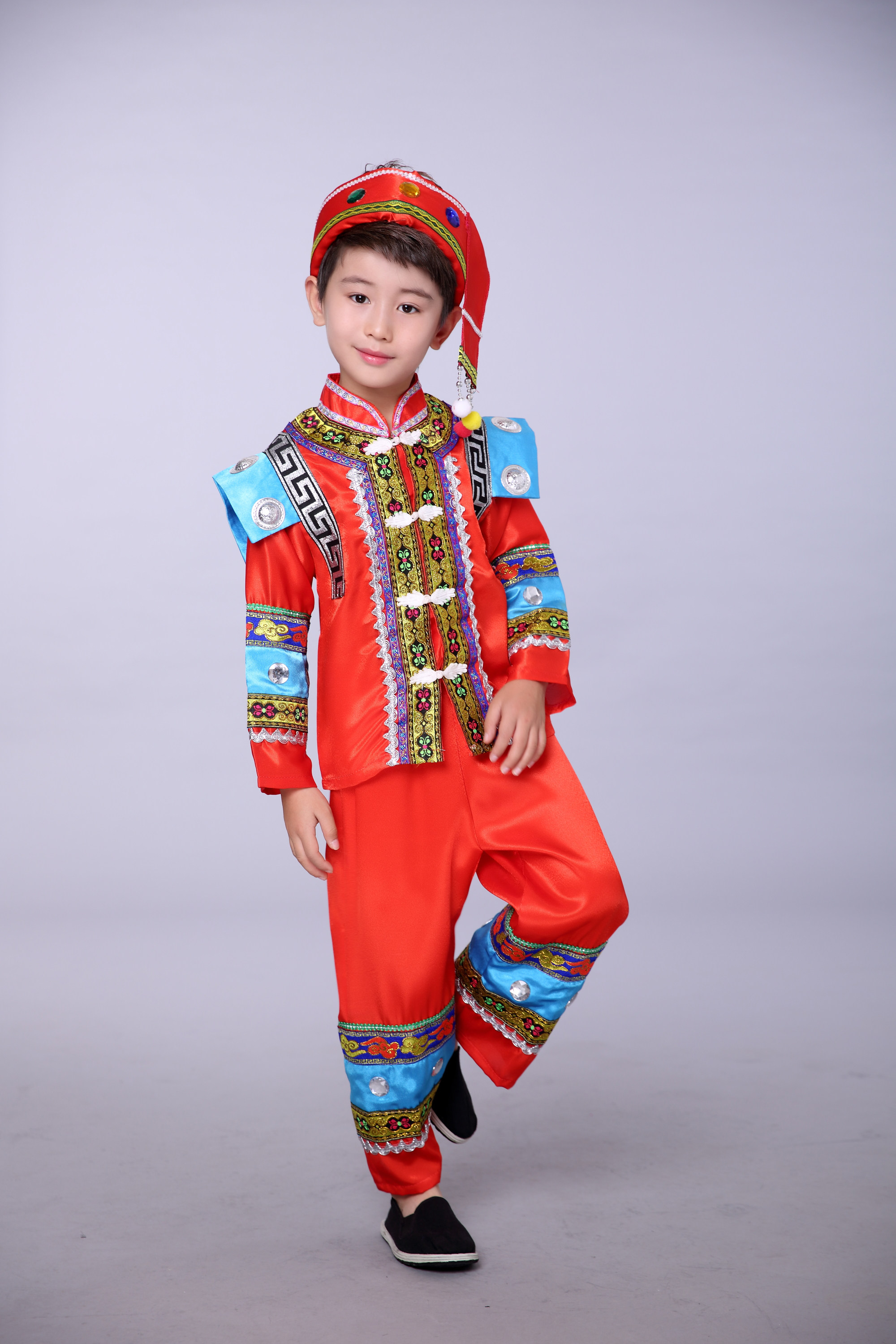 六一广西少数民族苗族幼儿园傣族表演服装男童壮族儿童演出服