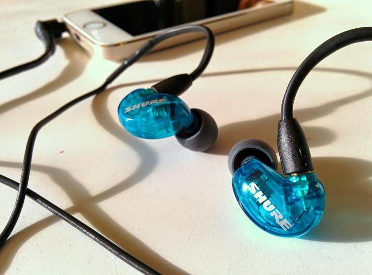 日本正品shure舒尔se215蓝色特别透明麦动降噪游戏电竞头戴耳机