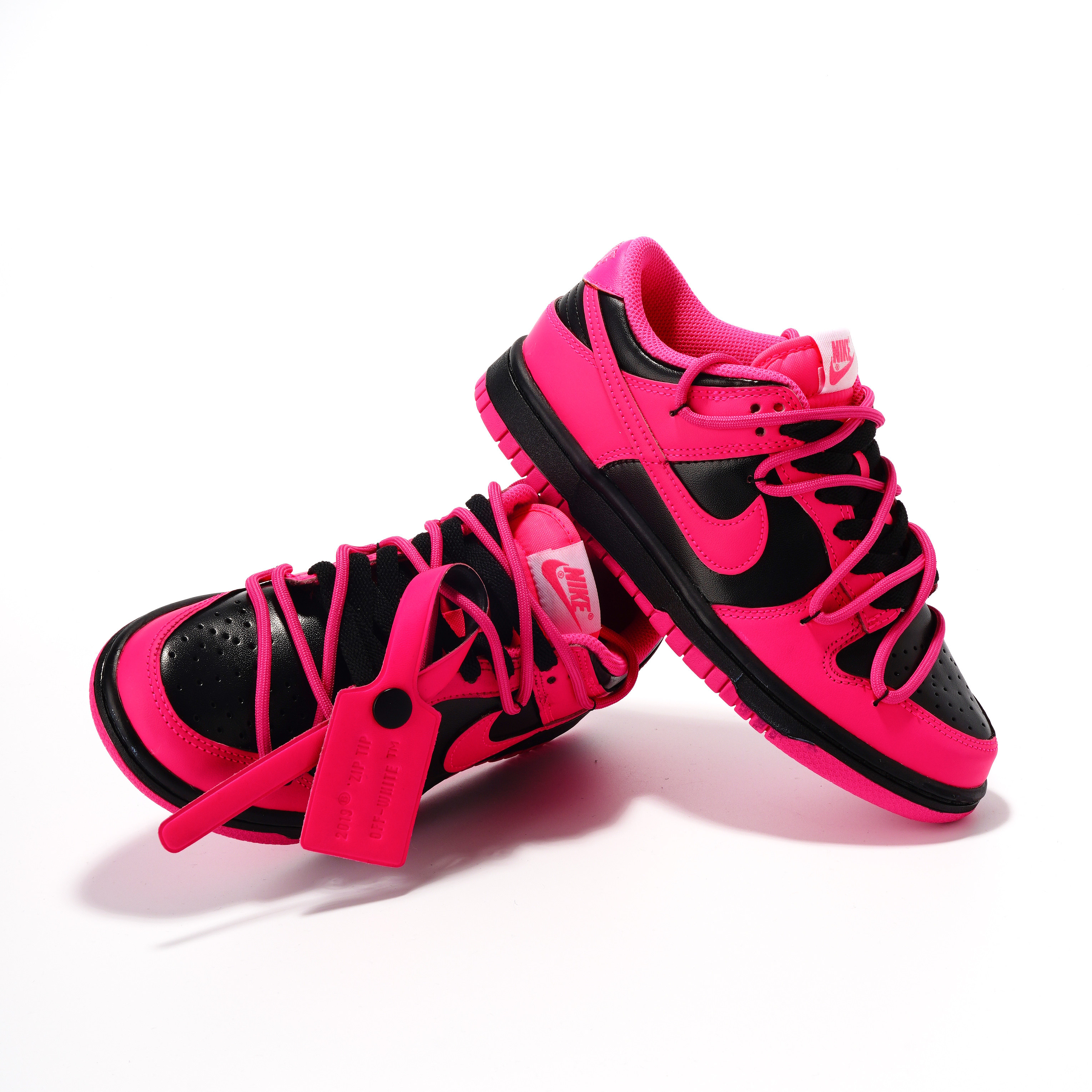 nikedunklow草莓粉黑酷风鞋扣解构低帮休闲板鞋