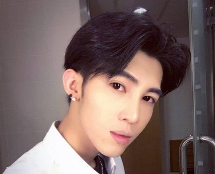 假发明星模仿秀道具搞笑小品表演郭富城四六六分日常整顶假发