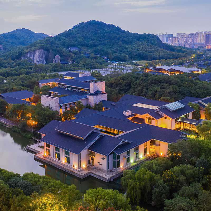 20日0点开始君澜绍兴鉴湖大酒店3天2晚套餐免费夜游鲁镇双早双人下午