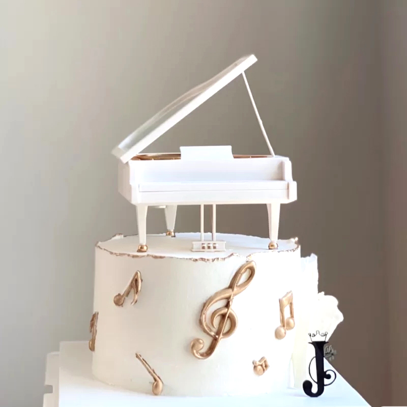 儿童节生日礼物创意钢琴八音蛋糕摆件节日装扮用品