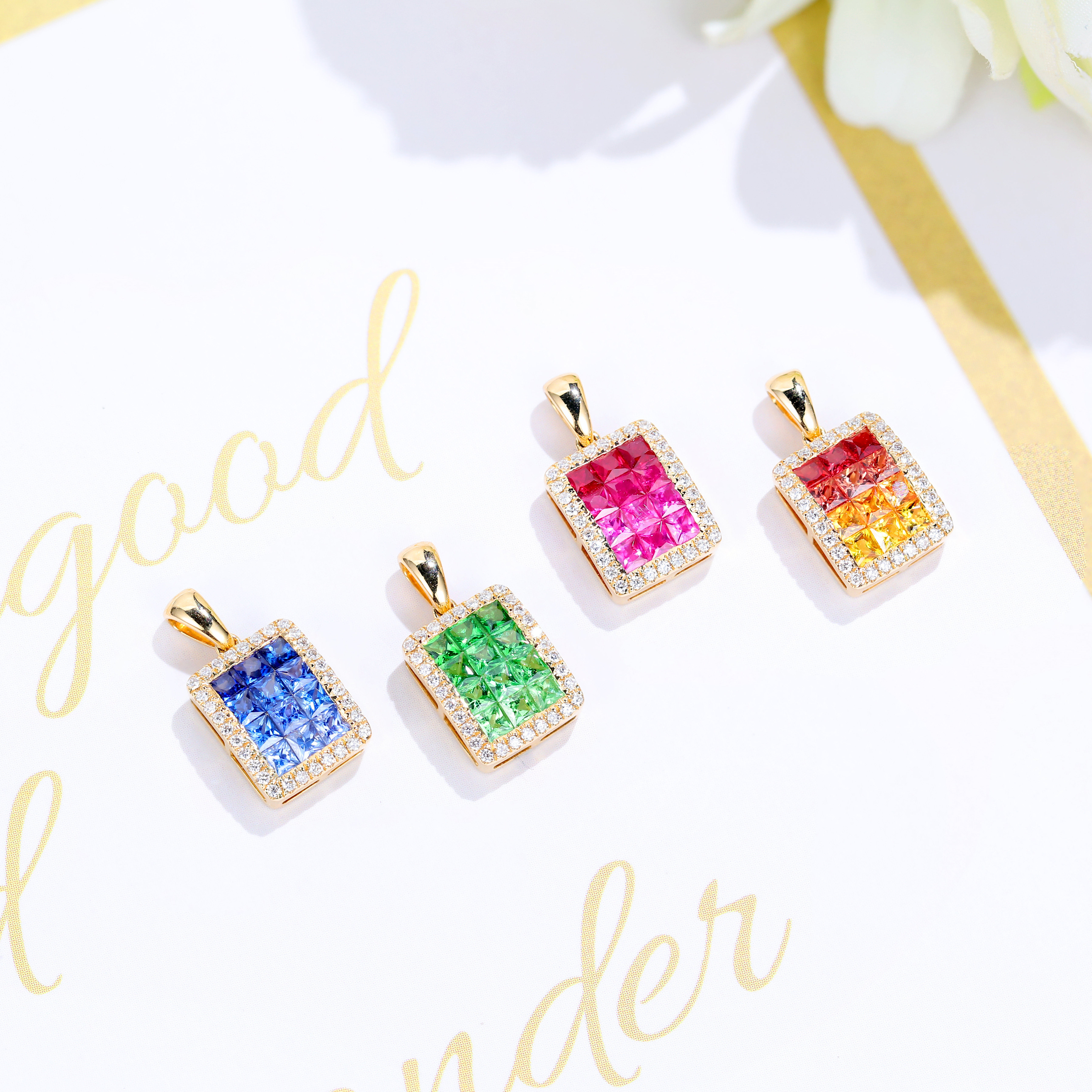 宝石矿工18k黄金渐变彩色蓝宝石吊坠长方形彩虹颈饰