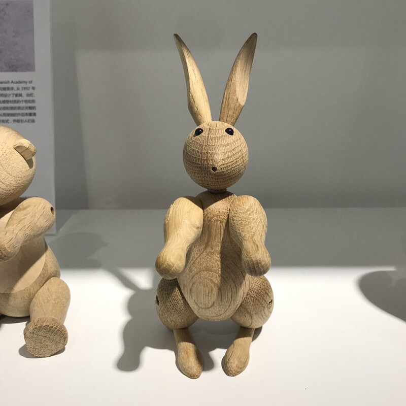 丹麦rosendahlrabbit动物木偶木质小兔子摆件创意原木摆件