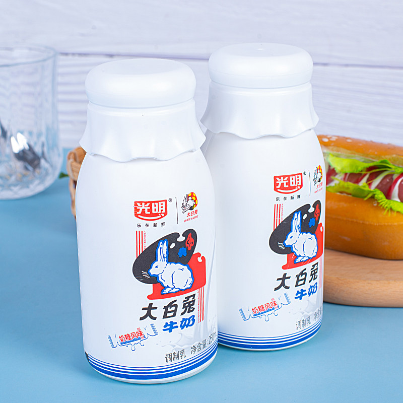光明大白兔牛奶250ml6瓶营养早餐儿童奶奶奶糖含乳饮料