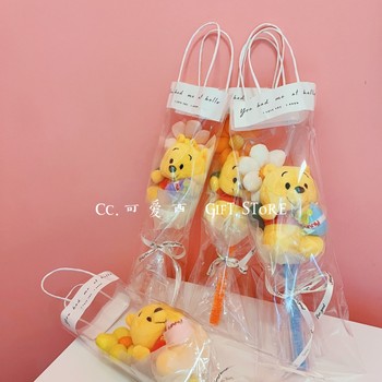 Kawaii West Original Cartoon Bouquet Winnie the Pooh Doll Flowers ຂອງທີ່ລະນຶກວັນເກີດຂອງເດັກນ້ອຍຂອງຂວັນທີ່ຫນ້າຮັກ