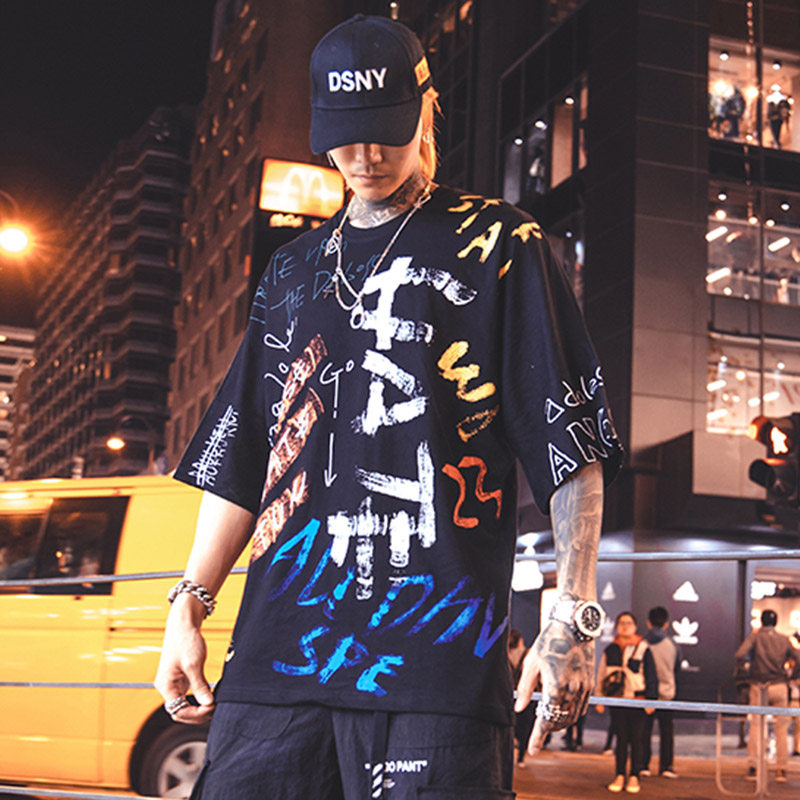 欧美韩版风潮袖港五分超火涂鸦宽松嘻哈美男t恤
