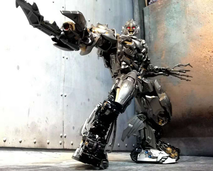 黑曼巴ls 坦克威m震天05钢索氮气 06变形玩具金刚电影放大ss合金版