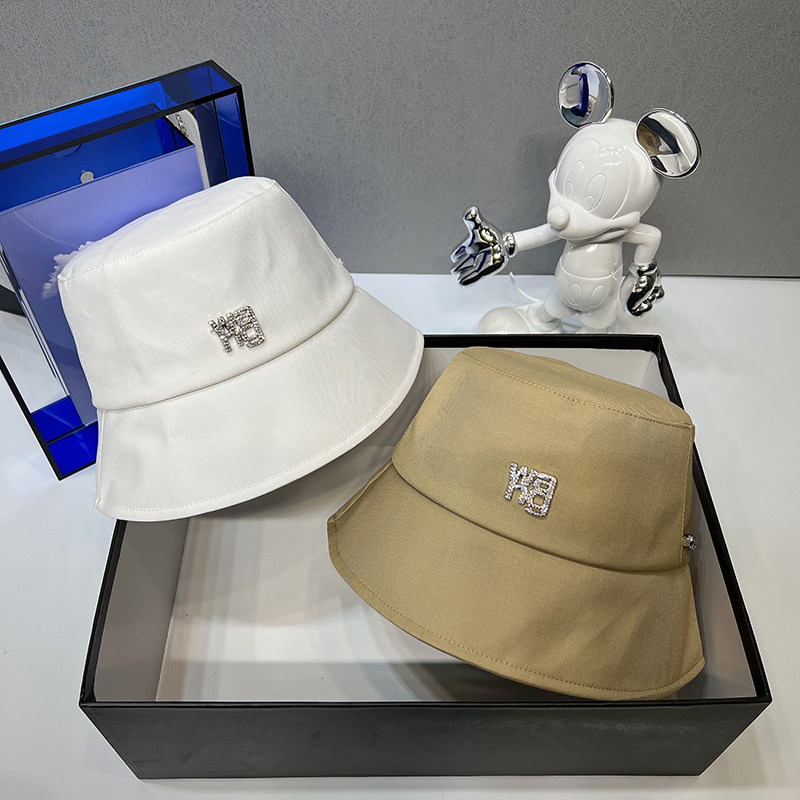 韩国初春新款渔夫帽女时尚网红水钻字母wang帽子