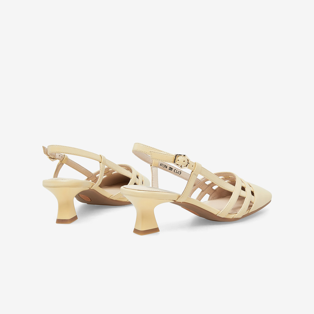 618预售bata镂空羊皮软底包头凉鞋