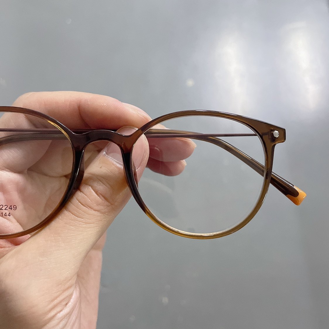 素颜眼镜茶色平光防蓝光辐射韩版tr90超薄圆形眼镜架