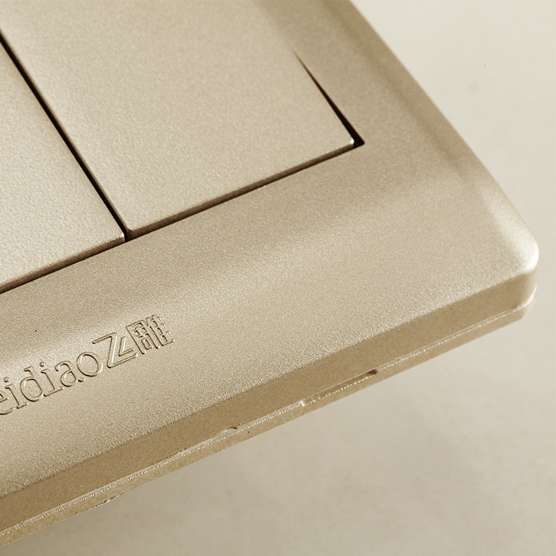 飞雕86型墙壁开关插座面板香槟金色三位三开三联单控开关面板正品