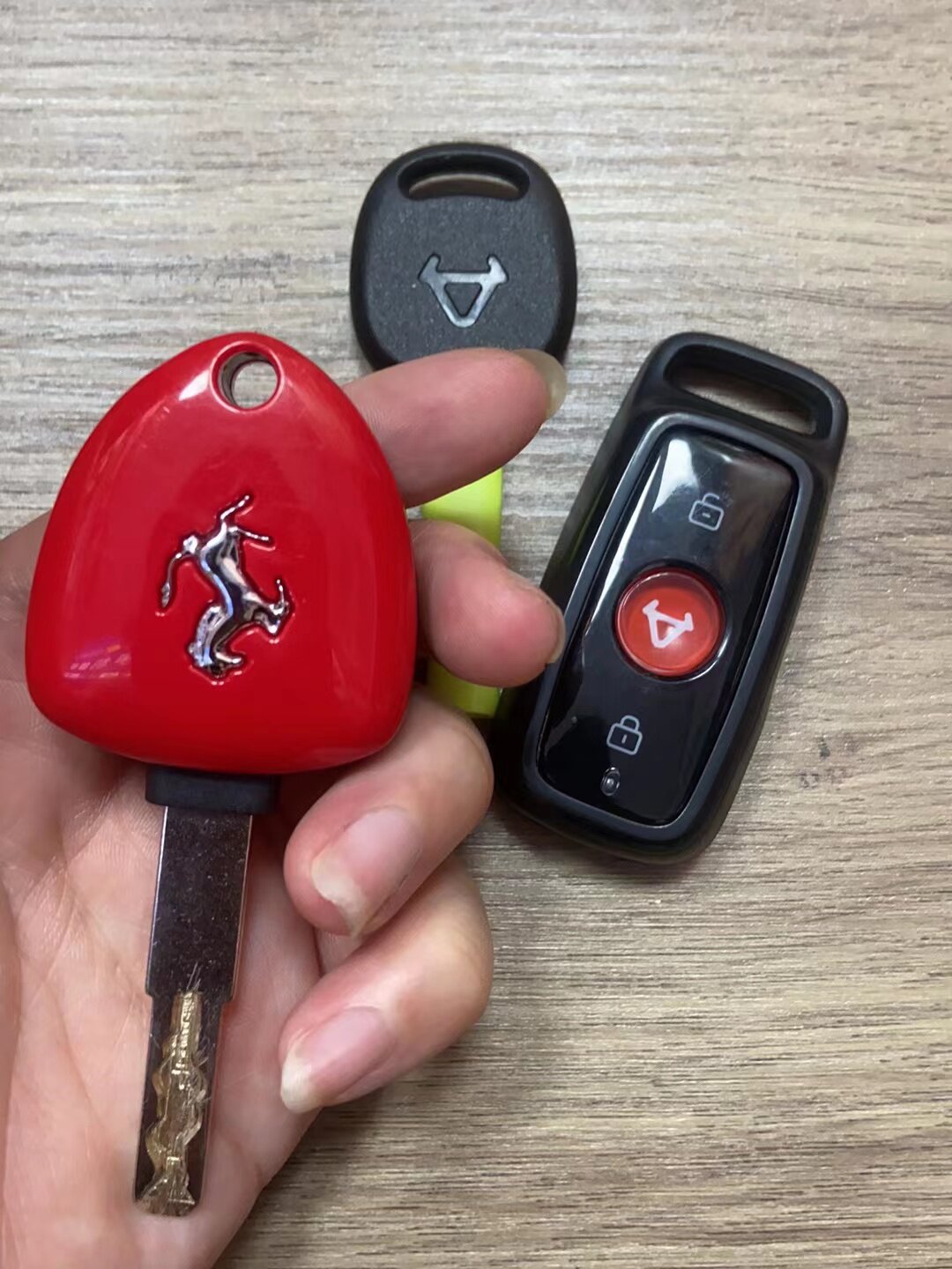适用于小牛小牛电动电动车遥控器改装增配爱玛台铃雅迪电动车钥匙盖壳