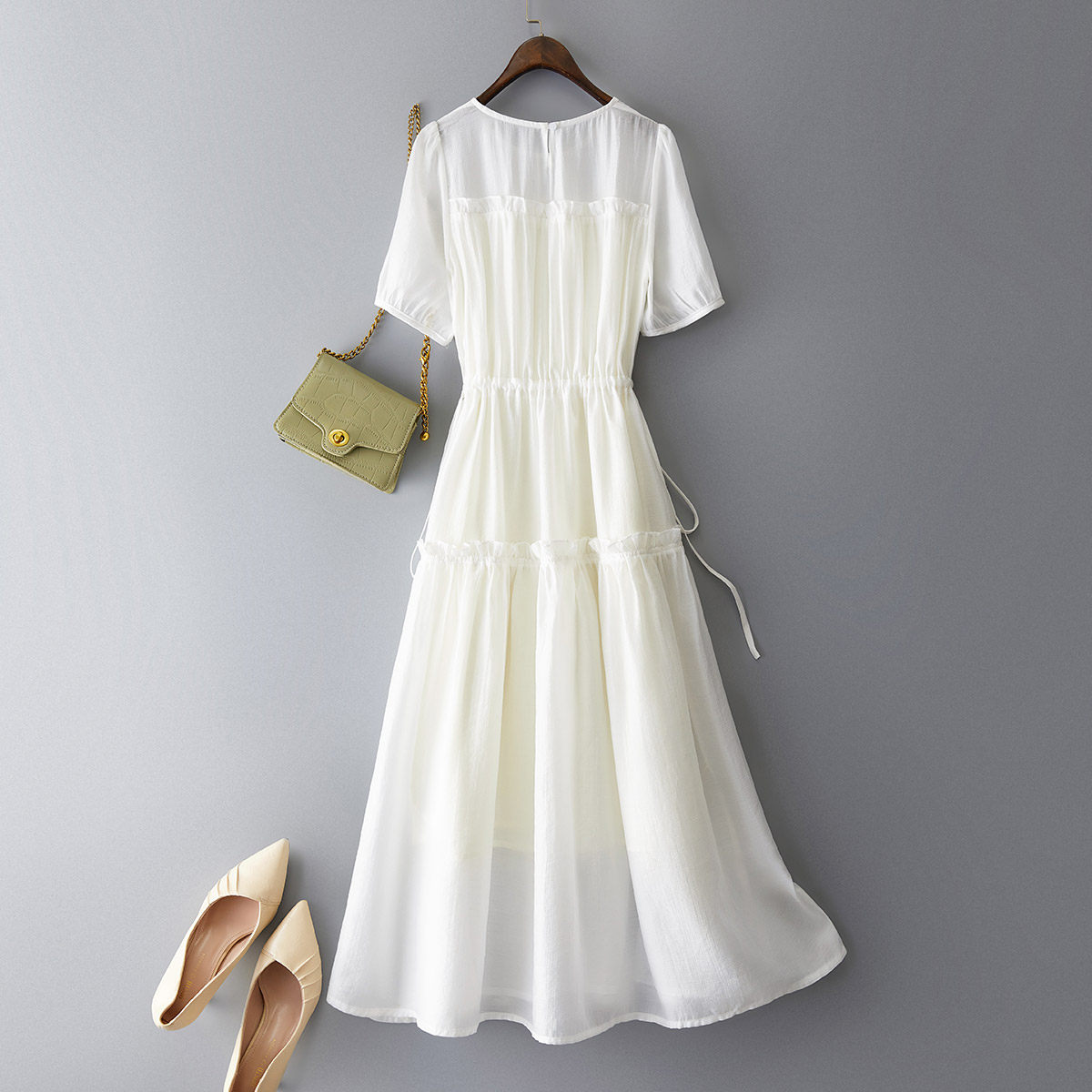 ihimi气质白色裙子2023夏季新款收腰显瘦高级连衣裙