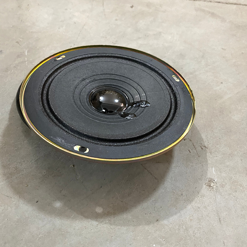 适用重汽豪沃轻卡收音机喇叭音响统帅悍将车门喇叭mp3音频扬声器