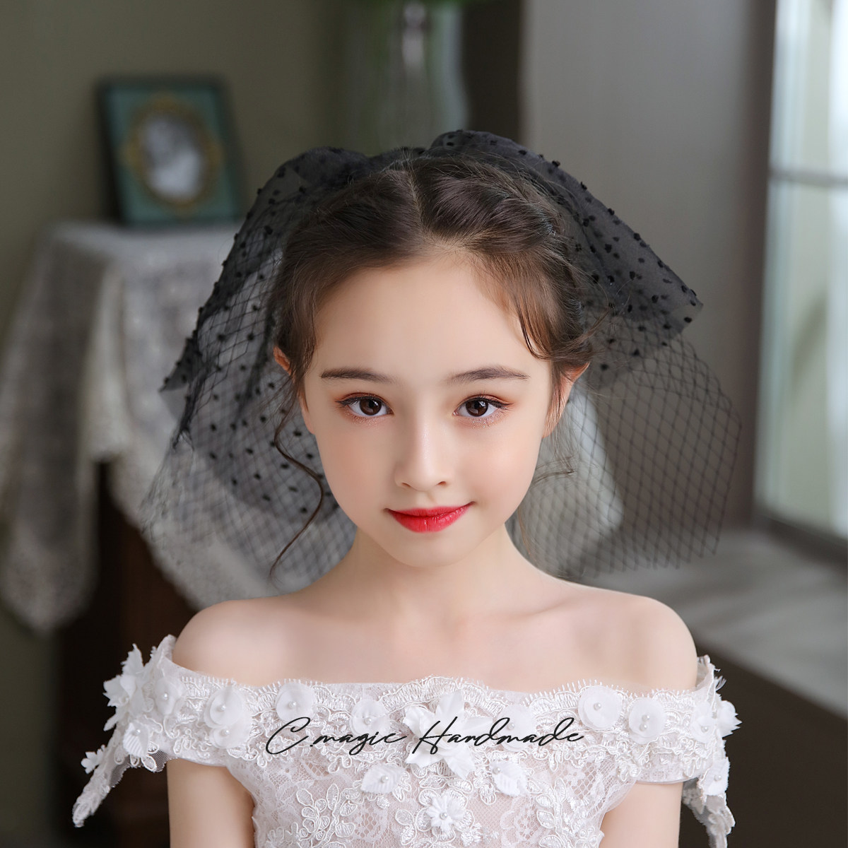 v680短款黑色儿童头纱多层女童圣诞节装扮表演头纱