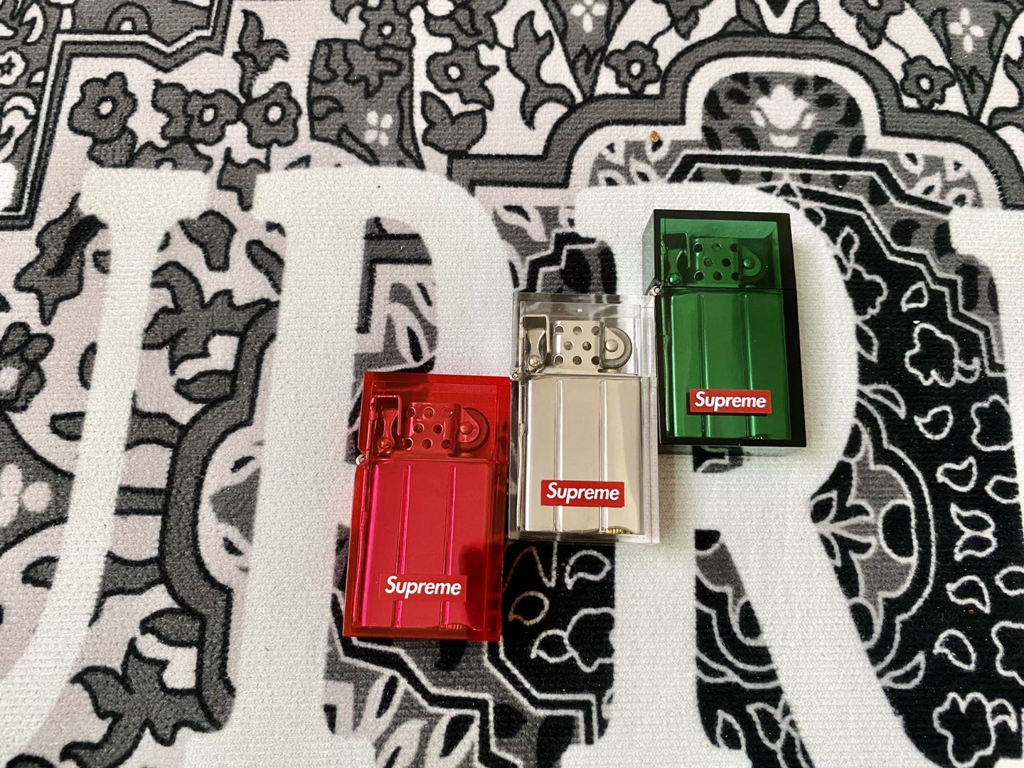 supreme透明打火机煤油19fwhardedgelighter联名机械砂轮煤油打火机