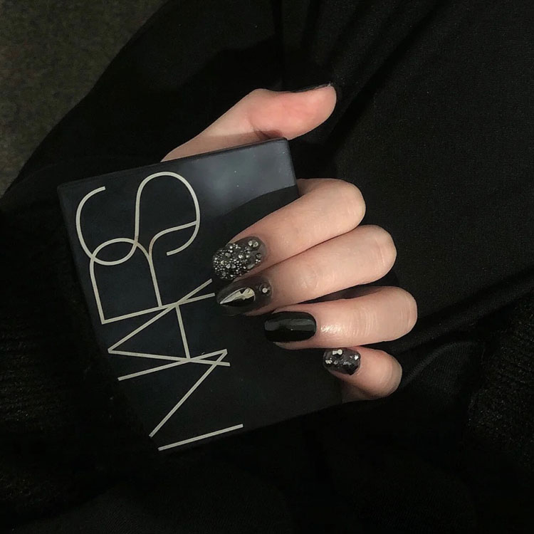 指甲贴片日系奢华黑色闪钻显白美甲成品新娘美甲工具