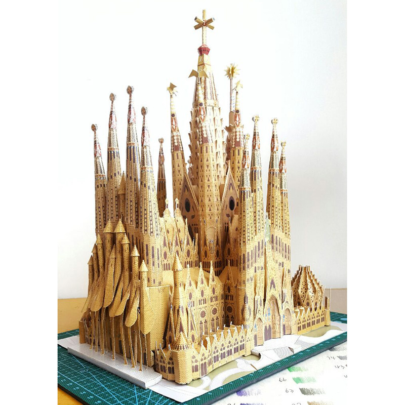 中文说明3d建筑纸模包邮神圣家族大教堂圣家堂建筑精装版3d纸模型