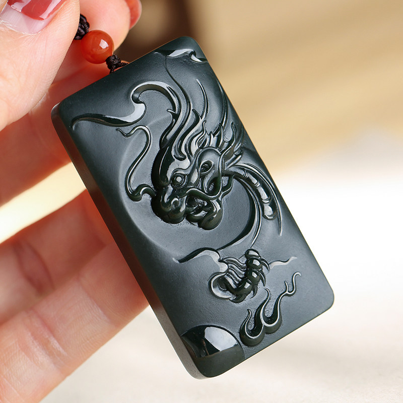 特惠玉雕大师王波工作室出品和田青玉龙牌吊坠颈饰